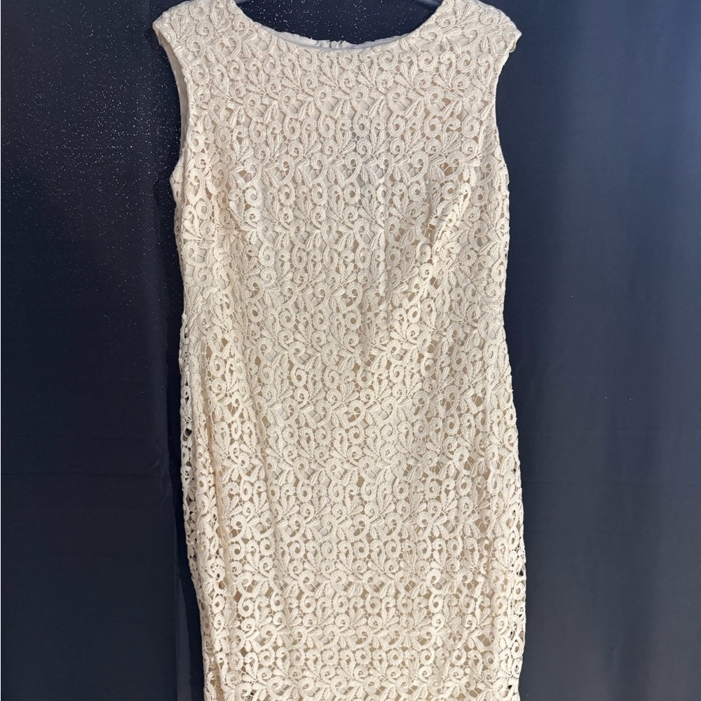 Lauren Ralph Lauren Cream Sleeveless Sheath Dress Bateau Neckline